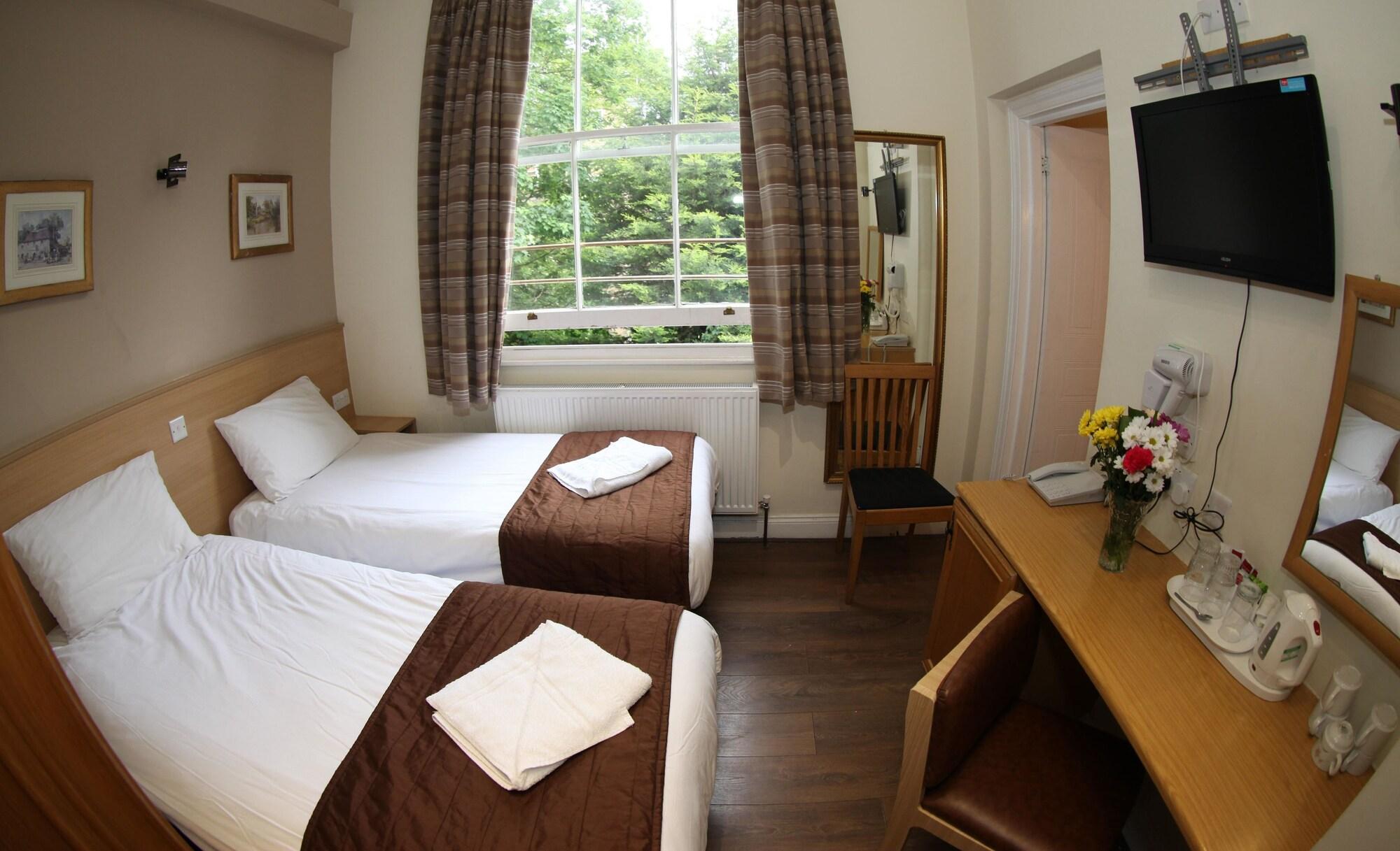 Holland Court Gasthof 3*